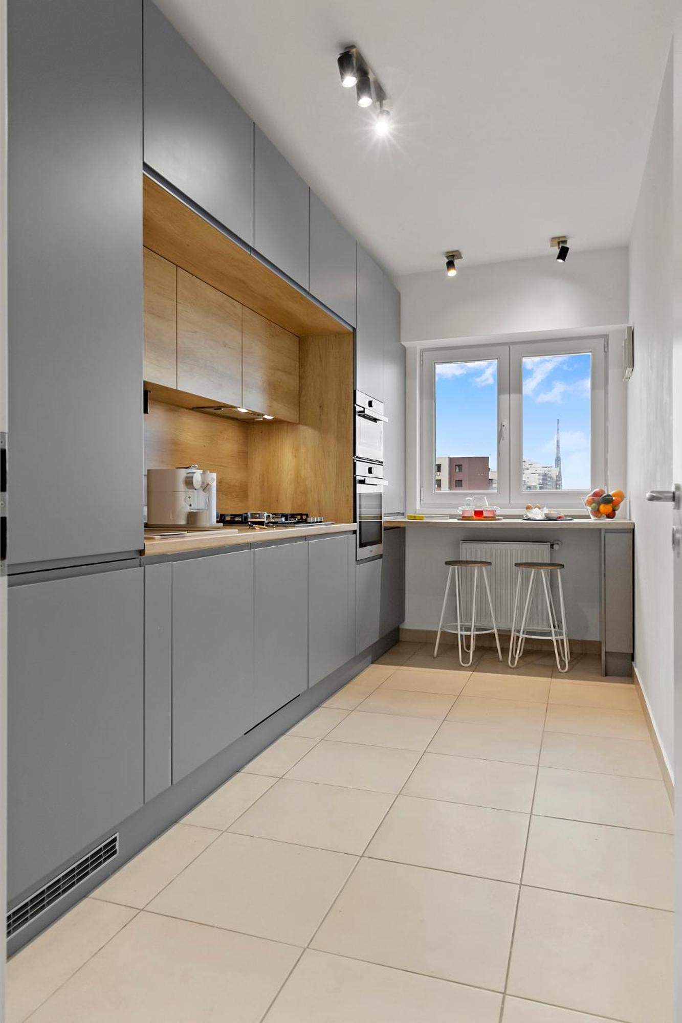 Mido Park Apartment With Private Parking & Self Check-In Bukarest Eksteriør billede